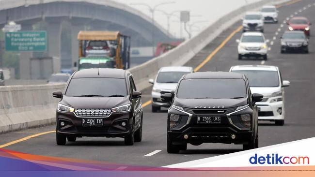 Tol Layang Japek Lebih Enak daripada Tol di Bawahnya?