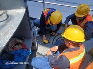 Pekerjaan instalasi timbangan tangki dengan load cell 20 ton PT Global di Nippon Indosari Pasuruan.